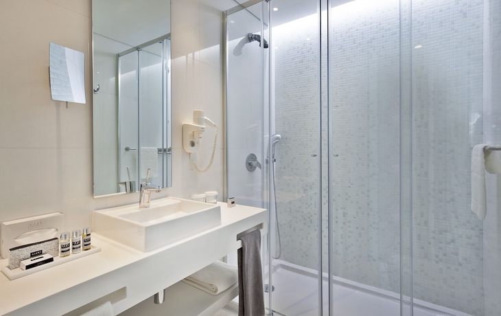 Imagen de la habitación del Hotel White Lisboa. Foto 18