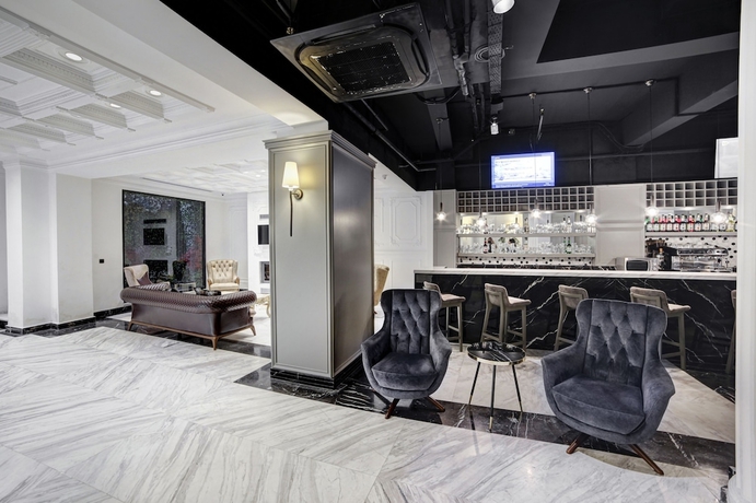 Imagen de los interiores del Hotel White Monarch. Foto 16