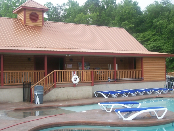 Imagen de la piscina del Hotel White Oak Lodge and Resort. Foto 18