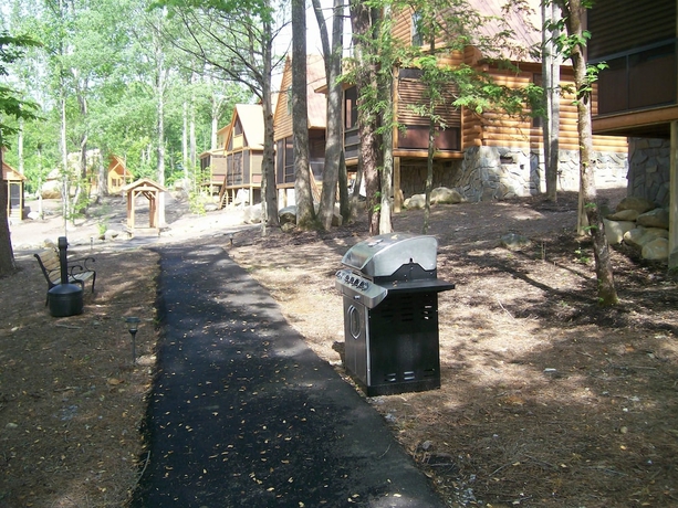Imagen de los exteriores del Hotel White Oak Lodge and Resort. Foto 13