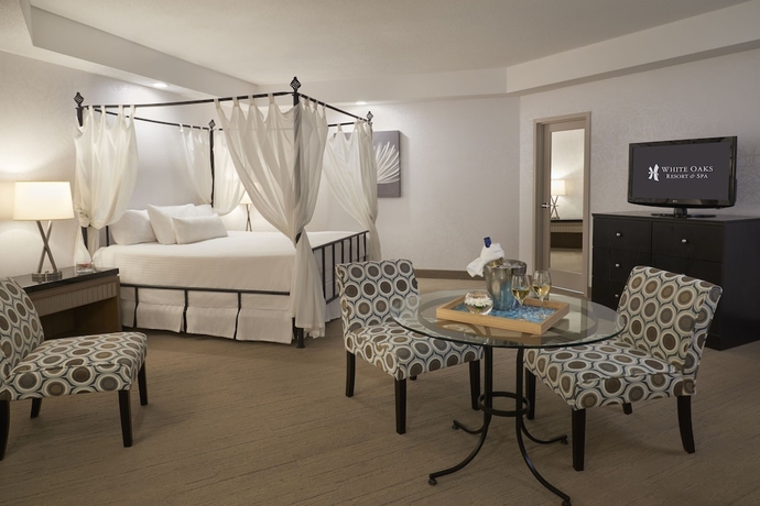 Imagen de la habitación del Hotel White Oaks Resort and Spa. Foto 9