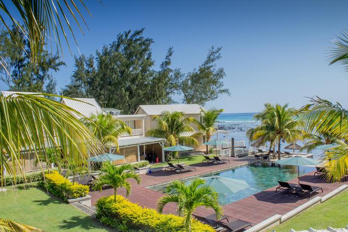 Imagen de la piscina del Hotel White Oaks Villas. Foto 10