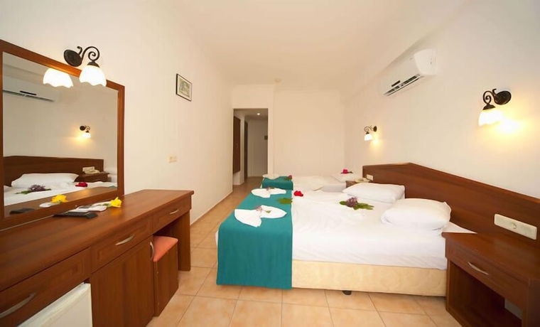 Imagen de la habitación del Hotel White, &Ouml;l&uuml;deniz. Foto 7