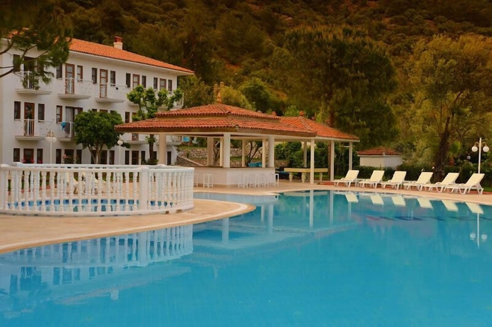 Imagen de la piscina del Hotel White, &Ouml;l&uuml;deniz. Foto 13