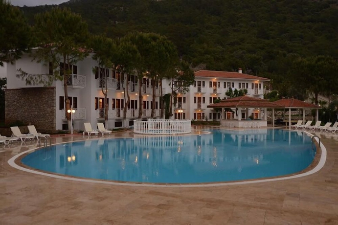 Imagen de los exteriores del Hotel White, &Ouml;l&uuml;deniz. Foto 11