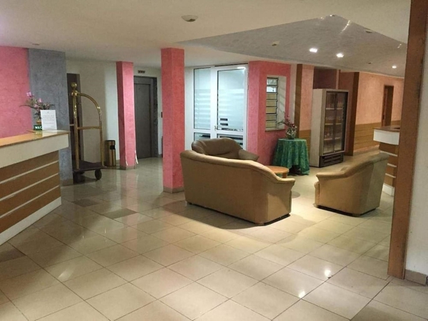 Imagen de los interiores del Hotel White Palace, Antananarivo. Foto 14