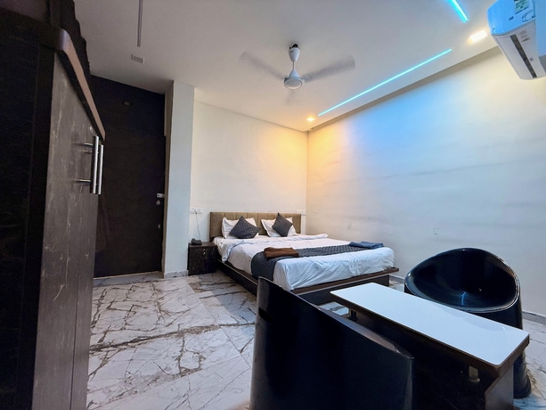Imagen de la habitación del Hotel White Palace, Rajkot. Foto 10