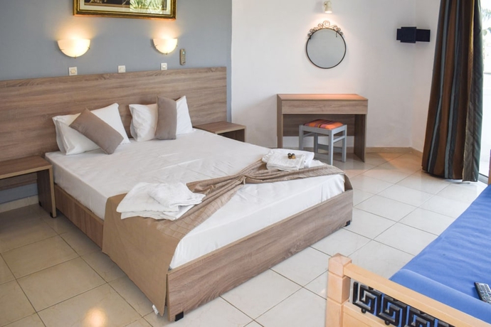 Imagen de la habitación del Hotel White Palace Studios. Foto 5