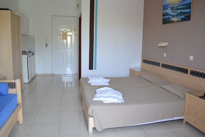 Imagen de la habitación del Hotel White Palace Studios. Foto 10