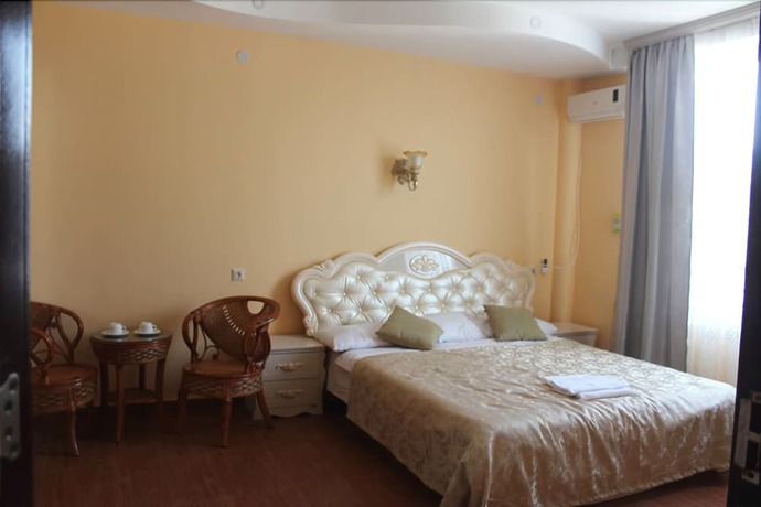 Imagen de la habitación del Hotel White Palace, Tbilisi. Foto 7