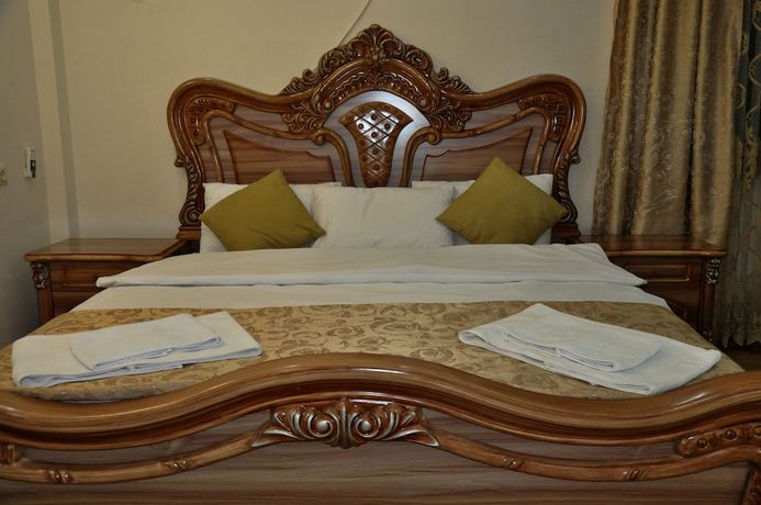 Imagen de la habitación del Hotel White Palace, Tbilisi. Foto 15
