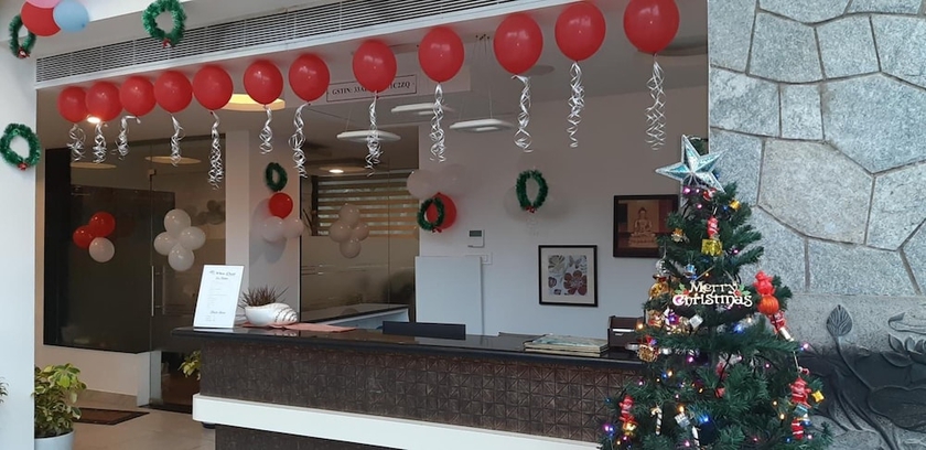 Imagen de los interiores del Hotel White Pearl Residency. Foto 18