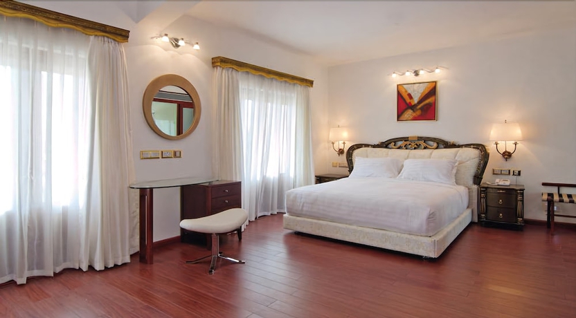 Imagen de la habitación del Hotel White Pearl Suites. Foto 3