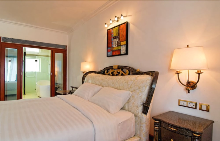 Imagen de la habitación del Hotel White Pearl Suites. Foto 6