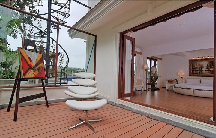 Imagen de la habitación del Hotel White Pearl Suites. Foto 14