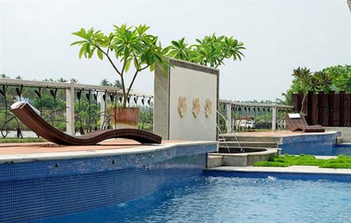 Imagen de la piscina del Hotel White Pearl Suites. Foto 19