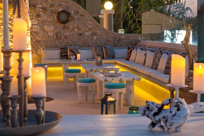 Imagen general del Hotel White Pearls Luxury Suites - Adults Only. Foto 2