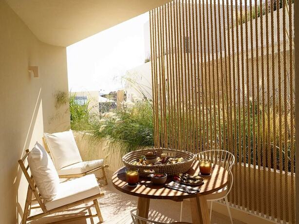 Imagen general del Hotel White Pebble Suites. Foto 13