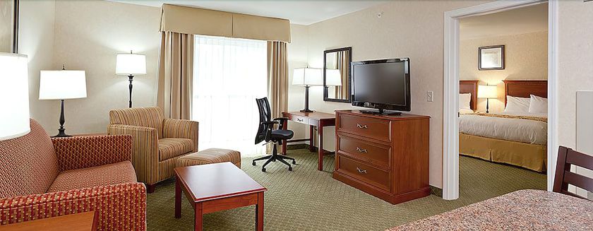 Imagen de la habitación del Hotel White River Inn and Suites. Foto 2