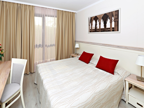 Imagen de la habitación del Hotel White Rock Castle Suite and Spa. Foto 5