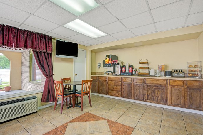 Imagen de los interiores del Hotel White Rock Inn. Foto 14