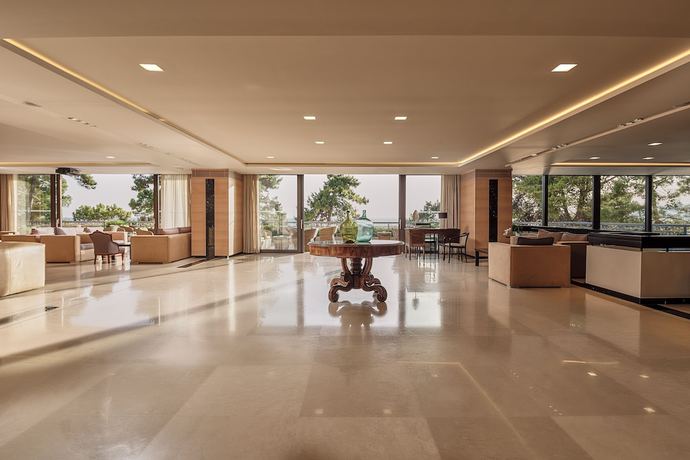 Imagen de los interiores del Hotel White Rocks Kefalonia. Foto 19