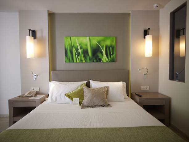 Imagen de la habitación del Hotel White Rocks Kefalonia. Foto 13