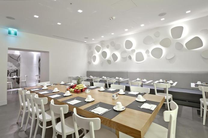 Imagen del bar/restaurante del Hotel White, Roma. Foto 5