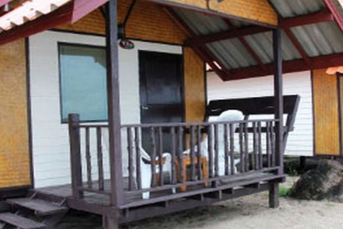Imagen del bar/restaurante del Hotel White Sand Beach Resort. Foto 4