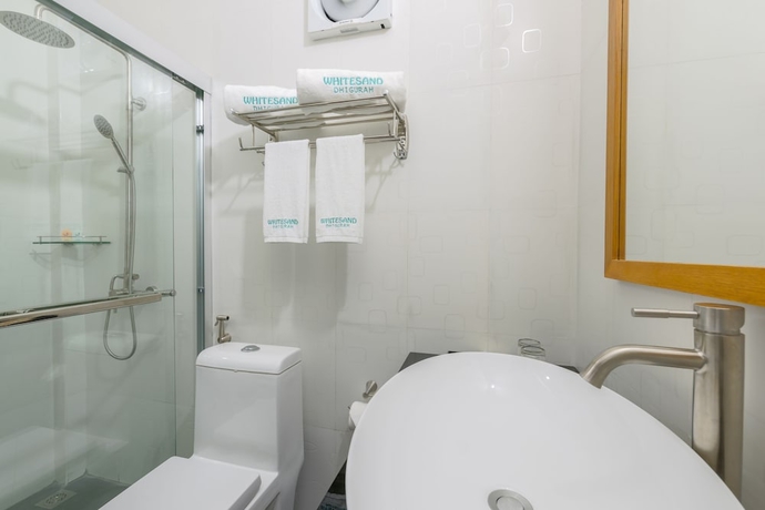 Imagen de la habitación del Hotel White Sand Dhigurah. Foto 7