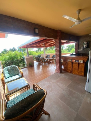 Imagen de los interiores del Hotel White Sand Inn. Foto 16