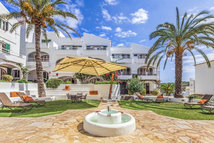 Imagen general del Hotel White Sands Beach Club. Foto 2