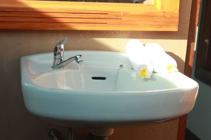 Imagen general del Hotel White Sandy Beach Menjangan. Foto 8