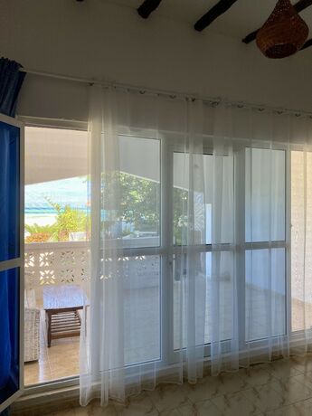 Imagen de la habitación del Hotel White Star Ocean View. Foto 15