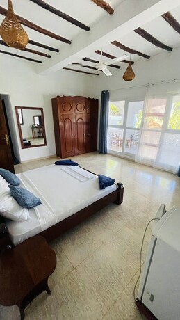 Imagen general del Hotel White Star Ocean View. Foto 6