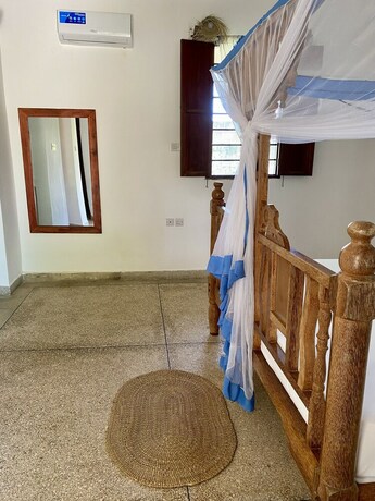 Imagen de la habitación del Hotel White Star Ocean View. Foto 20