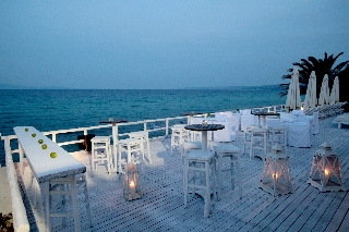 Imagen general del Hotel White Suites. Foto 2