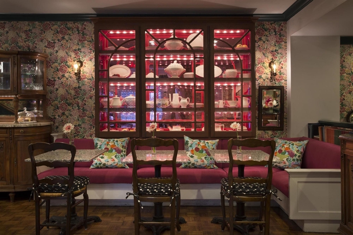 Imagen del bar/restaurante del Hotel White Swan Inn. Foto 8