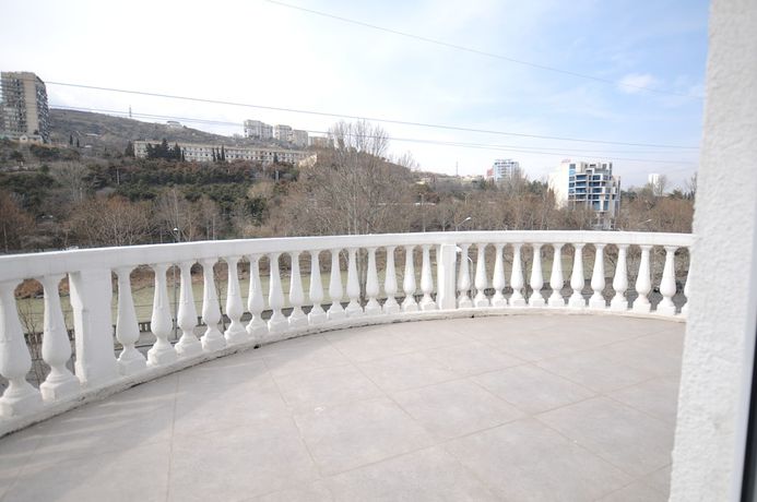 Imagen de los exteriores del Hotel White, Tbilisi. Foto 18