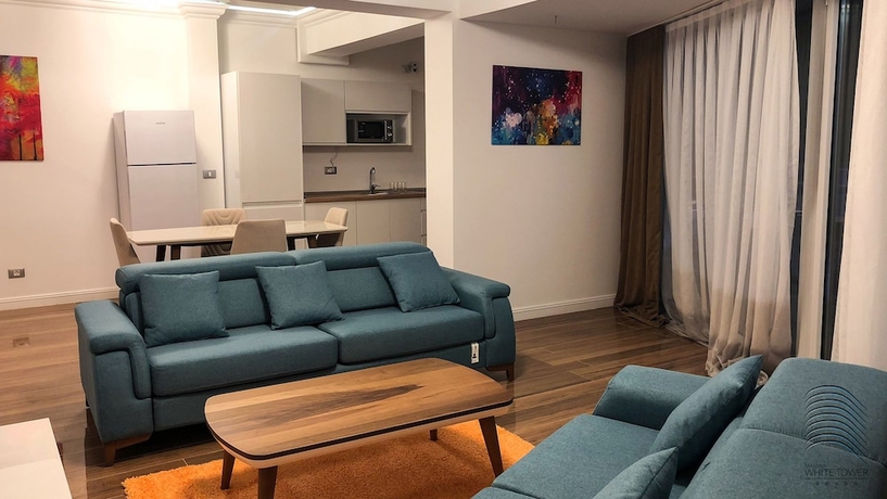 Imagen de la habitación del Hotel White Tower Mamaia. Foto 9
