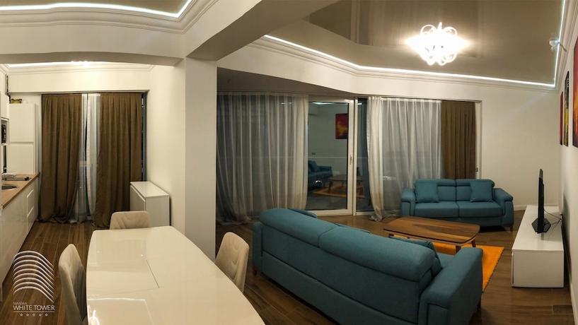 Imagen de la habitación del Hotel White Tower Mamaia. Foto 10
