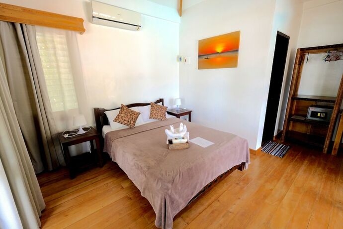 Imagen general del Hotel White Villas Resort. Foto 3