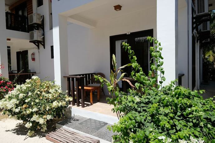 Imagen general del Hotel White Villas Resort. Foto 12