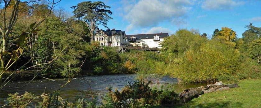 Imagen de los exteriores del Hotel White Waters Country. Foto 13