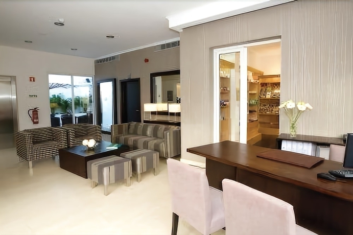 Imagen de los interiores del Hotel White Waters. Foto 16