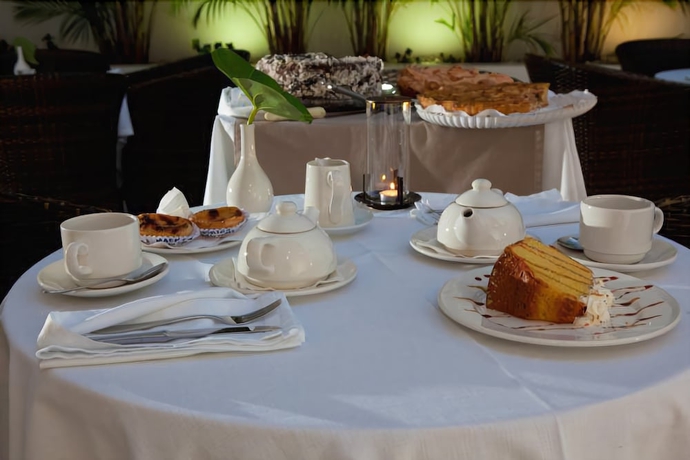 Imagen del bar/restaurante del Hotel White Waters. Foto 5