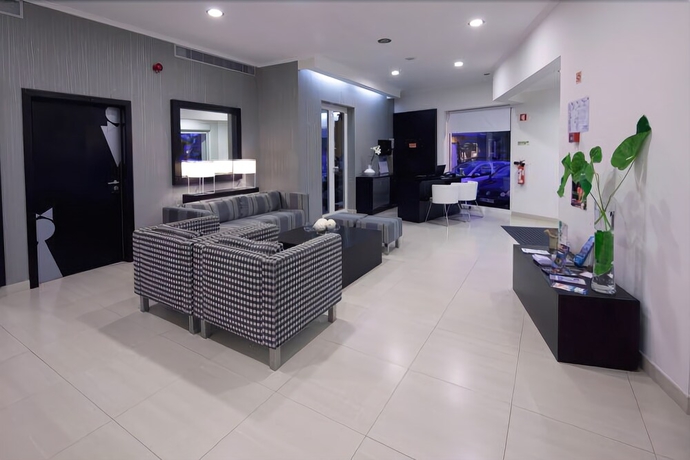 Imagen de los interiores del Hotel White Waters. Foto 19