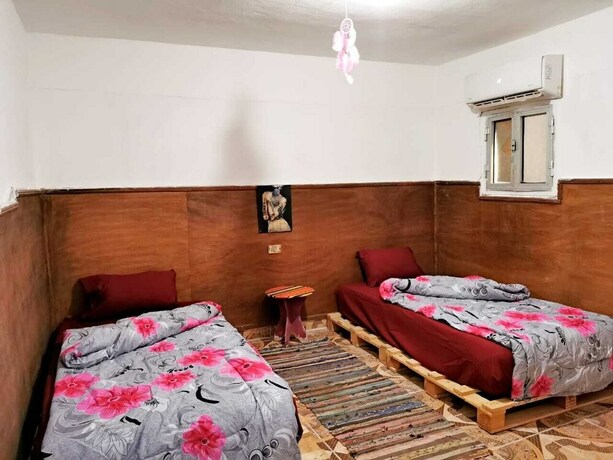 Imagen general del Hotel White palace camp ex camp david. Foto 10