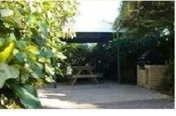 Imagen de los exteriores del Hotel Whitecaps Holiday Apartments. Foto 11