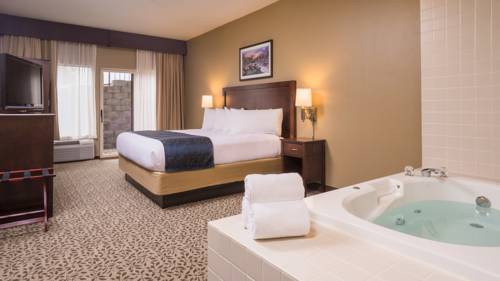 Imagen de la habitación del Hotel Whitefish Riverfront. Foto 6